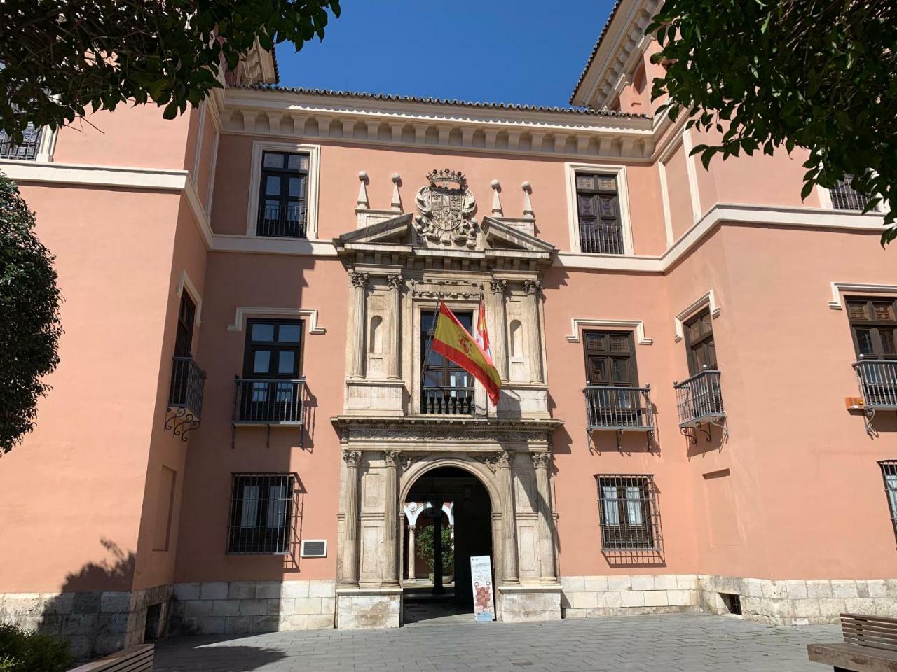 וייאדוליד Espacios Blanco Plaza Del Viejo Coso מראה חיצוני תמונה