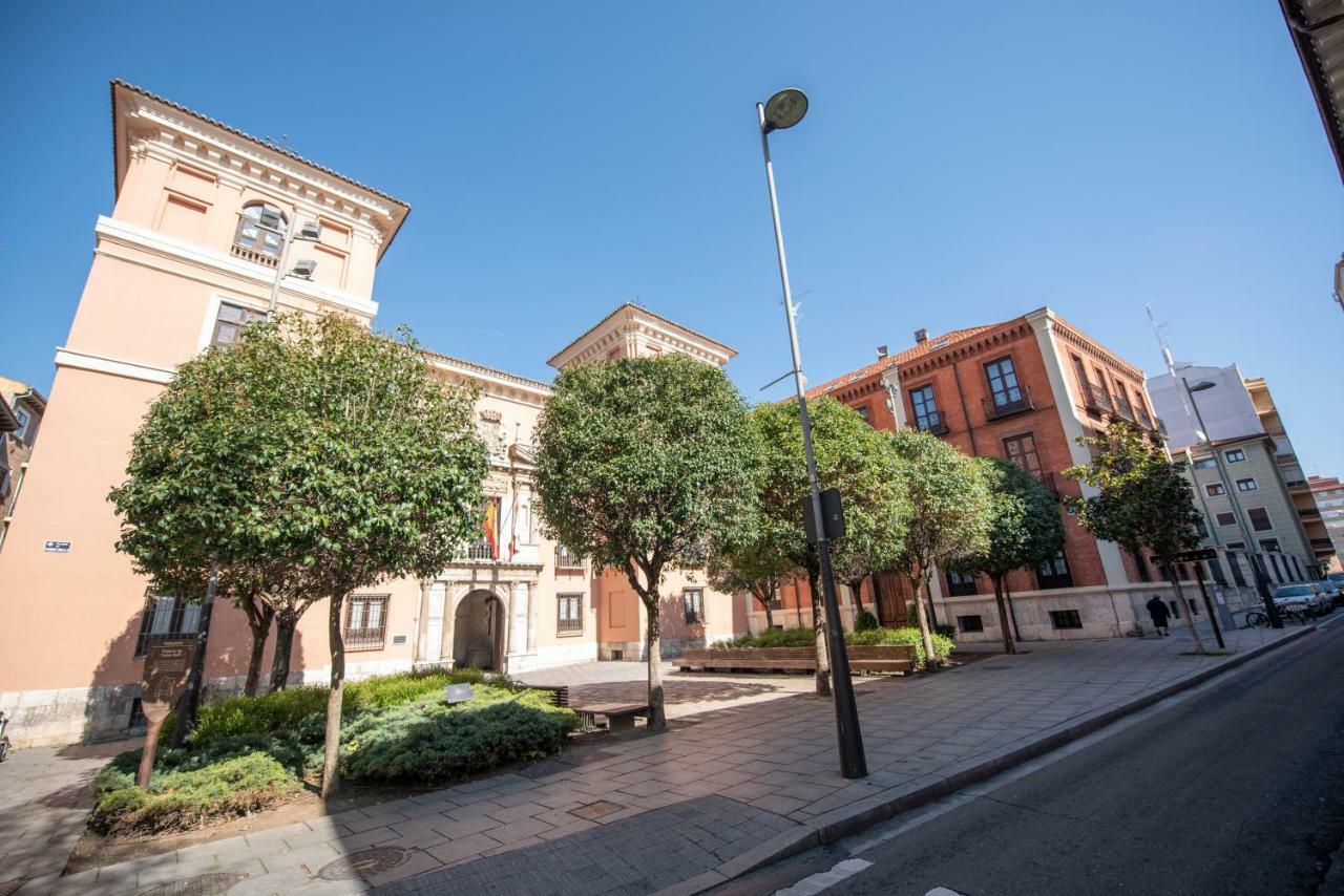 וייאדוליד Espacios Blanco Plaza Del Viejo Coso מראה חיצוני תמונה
