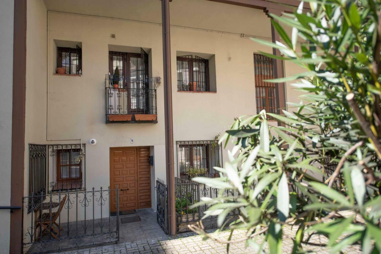 וייאדוליד Espacios Blanco Plaza Del Viejo Coso מראה חיצוני תמונה